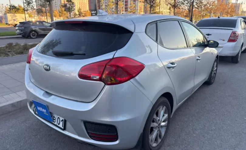 Kia Ceed 2019 года за 6 800 000 тг. в Астана фото 5