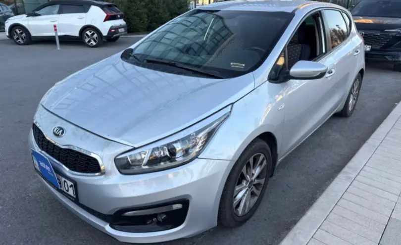 Kia Ceed 2019 года за 6 800 000 тг. в Астана фото 1