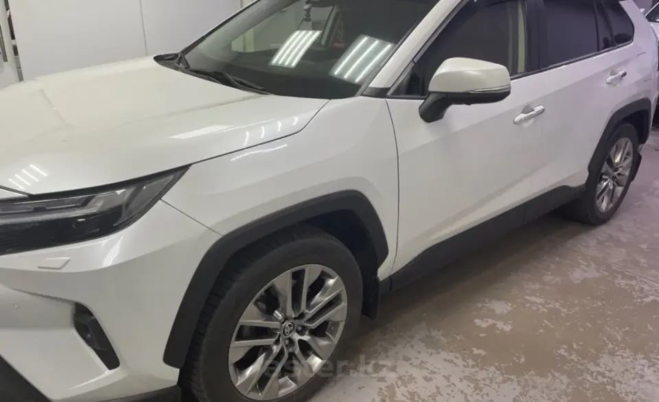 Toyota RAV4 2022 года за 16 000 000 тг. в Павлодар