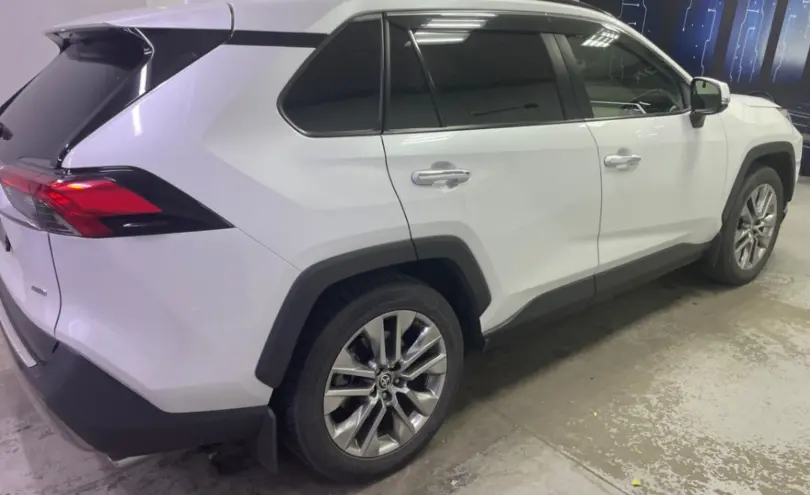Toyota RAV4 2022 года за 16 000 000 тг. в Павлодар фото 5