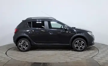 Renault Sandero 2020 года за 5 740 000 тг. в Астана фото 4