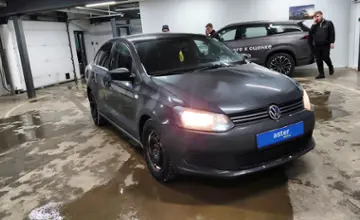 Volkswagen Polo 2013 года за 3 250 000 тг. в Астана фото 2