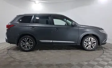 Mitsubishi Outlander 2018 года за 7 110 000 тг. в Павлодар фото 4