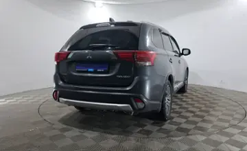 Mitsubishi Outlander 2018 года за 7 110 000 тг. в Павлодар
