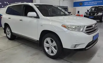 Toyota Highlander 2011 года за 11 410 000 тг. в Усть-Каменогорск фото 3