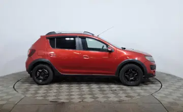 Renault Sandero 2014 года за 2 990 000 тг. в Астана фото 4