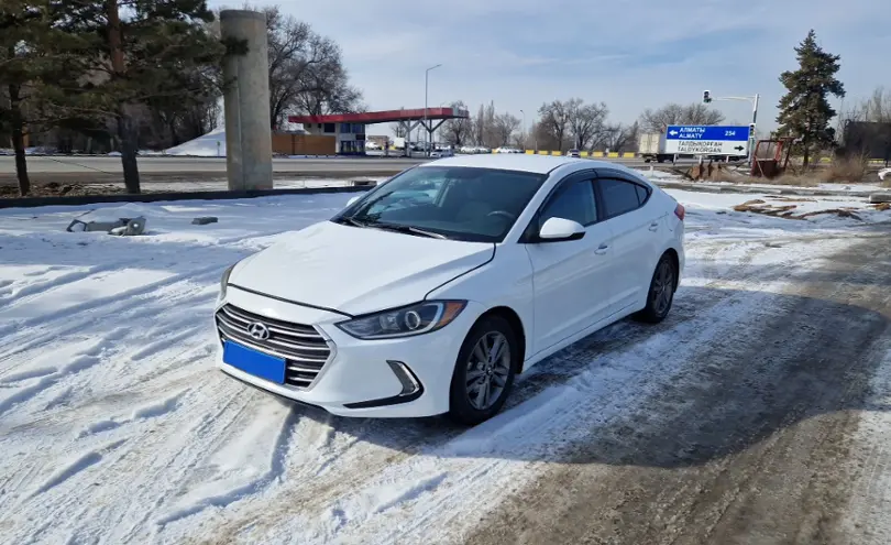 Hyundai Elantra 2017 года за 6 590 000 тг. в Талдыкорган