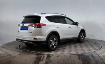 Toyota RAV4 2017 года за 10 990 000 тг. в Астана