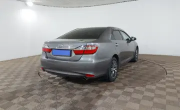 Toyota Camry 2015 года за 11 190 000 тг. в Шымкент