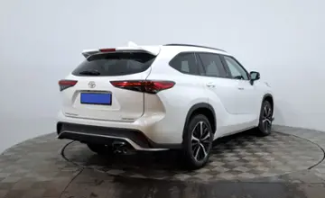 Toyota Highlander 2021 года за 25 500 000 тг. в Астана