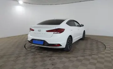 Hyundai Elantra 2019 года за 7 290 000 тг. в Шымкент