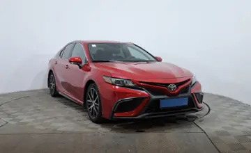 Toyota Camry 2021 года за 11 490 000 тг. в Астана фото 3