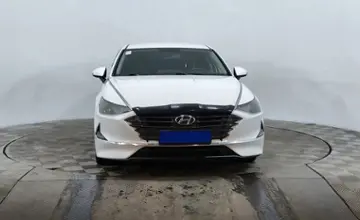 Hyundai Sonata 2020 года за 10 490 000 тг. в Астана фото 2
