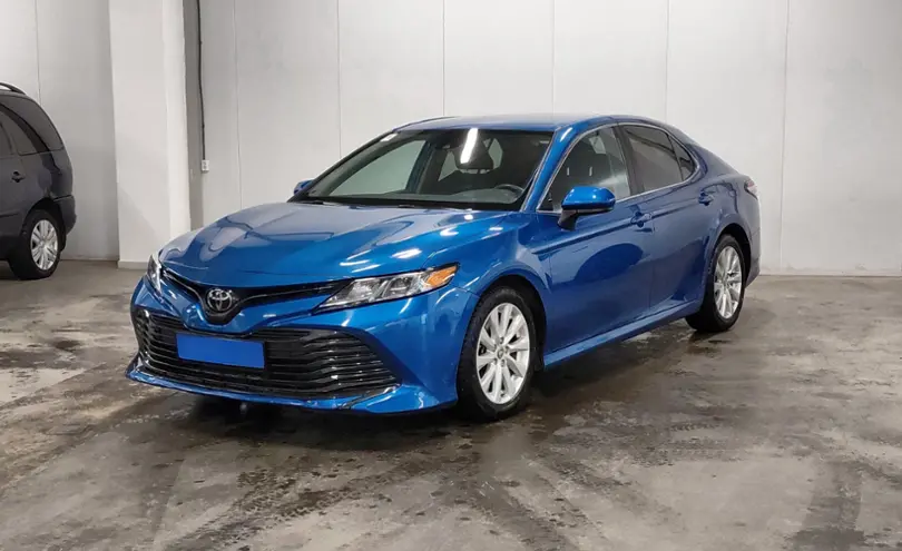 Toyota Camry 2020 года за 11 290 000 тг. в Астана