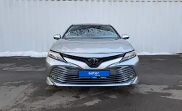 Toyota Camry 2019 года за 11 700 000 тг. в Алматы фото 2