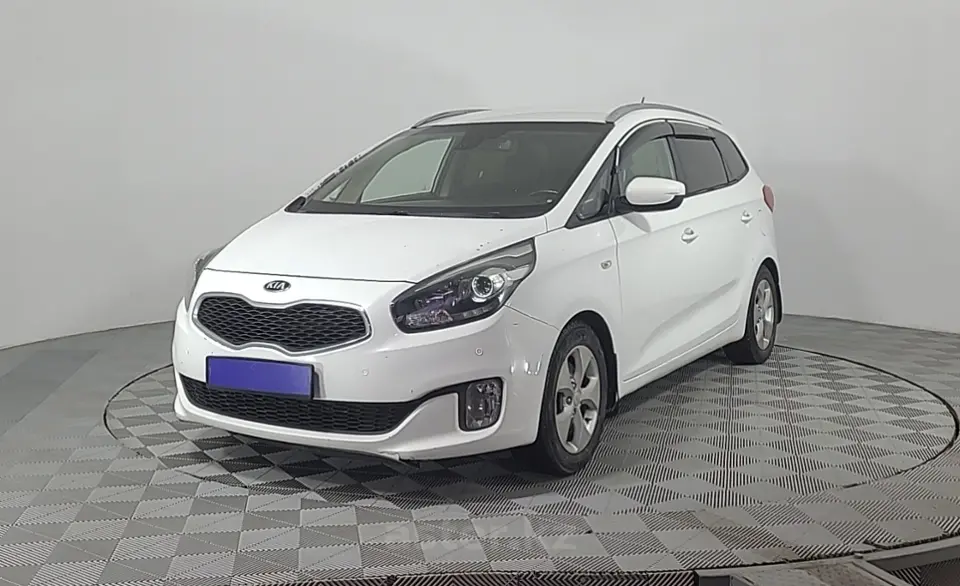 2013 Kia Carens