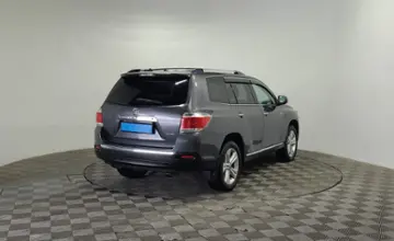 Toyota Highlander 2013 года за 13 000 000 тг. в Алматы