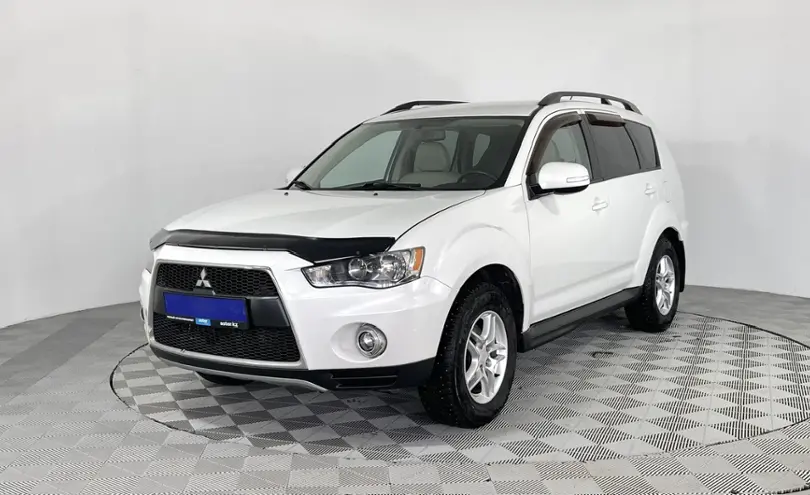 Mitsubishi Outlander 2012 года за 6 990 000 тг. в Караганда