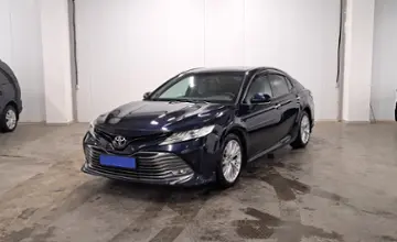 Toyota Camry 2019 года за 14 390 000 тг. в Астана фото 1