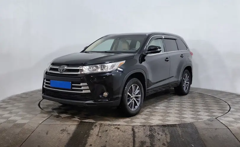 Toyota Highlander 2017 года за 15 900 000 тг. в Астана