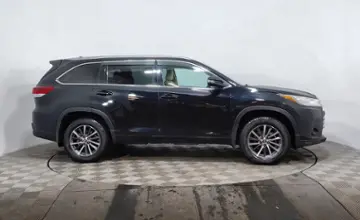 Toyota Highlander 2017 года за 15 900 000 тг. в Астана фото 4