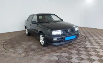 Volkswagen Vento 1992 года за 990 000 тг. в Шымкент фото 2