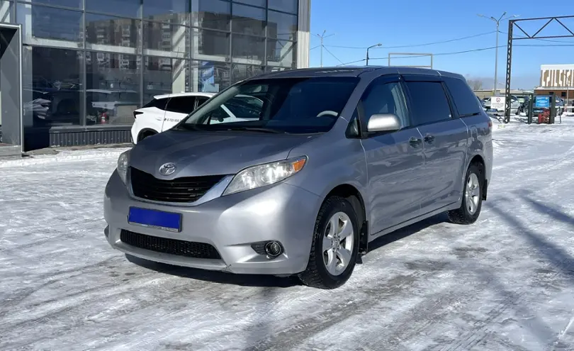 Toyota Sienna 2012 года за 11 590 000 тг. в Караганда