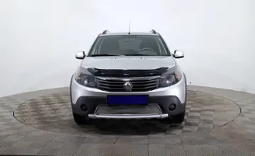 Renault Sandero 2014 года за 4 090 000 тг. в Астана фото 2