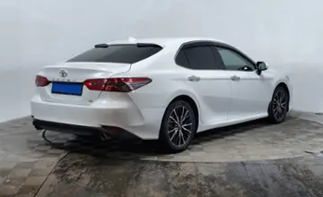 Toyota Camry 2018 года за 12 500 000 тг. в Астана