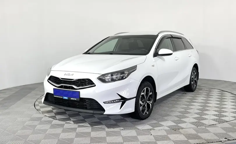 Kia Ceed SW 2022 года за 10 250 000 тг. в Караганда