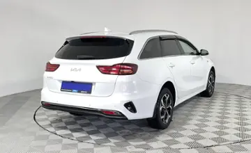 Kia Ceed SW 2022 года за 10 250 000 тг. в Караганда