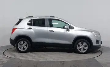 Chevrolet Tracker 2015 года за 5 590 000 тг. в Астана фото 4