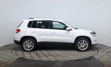 Volkswagen Tiguan 2011 года за 4 890 000 тг. в Астана фото 4