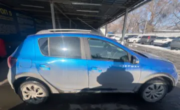 Renault Sandero 2016 года за 4 500 000 тг. в Алматы фото 4