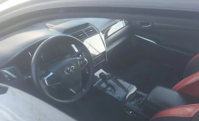 Toyota Camry 2015 года за 10 000 000 тг. в Алматы фото 5