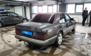 Mercedes-Benz E-Класс 1993 года за 2 000 000 тг. в Астана фото 3