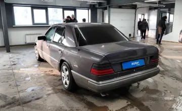 Mercedes-Benz E-Класс 1993 года за 2 000 000 тг. в Астана фото 4