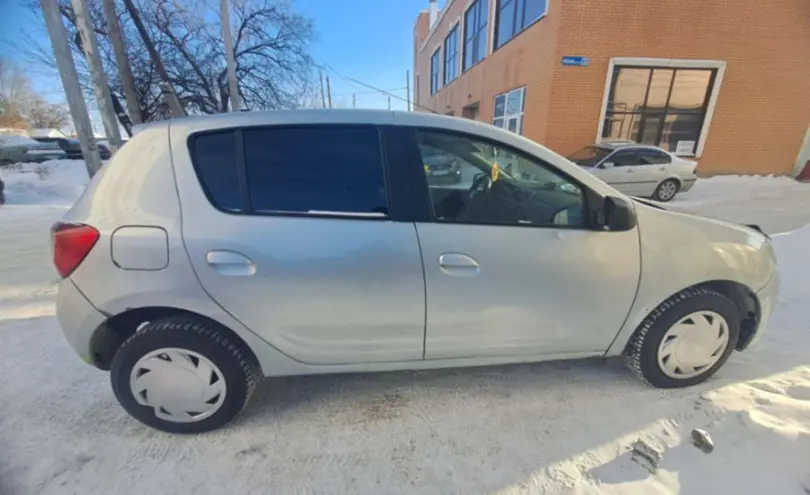 Renault Sandero 2015 года за 3 000 000 тг. в Костанай фото 4