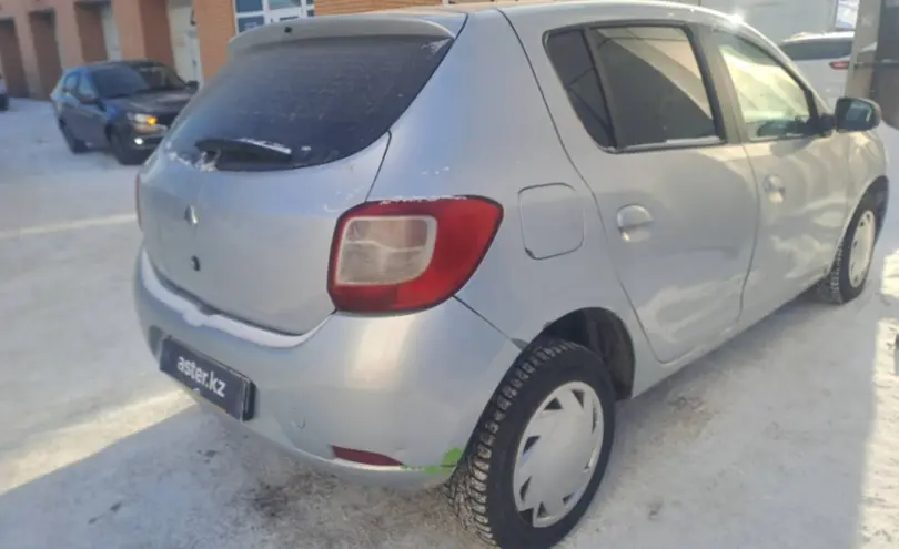 Renault Sandero 2015 года за 3 000 000 тг. в Костанай фото 5