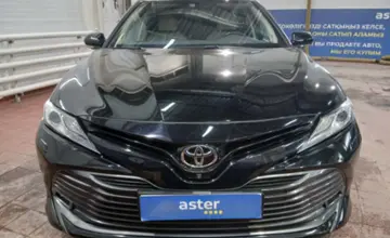 Toyota Camry 2019 года за 17 500 000 тг. в Астана фото 2