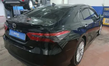 Toyota Camry 2019 года за 17 500 000 тг. в Астана