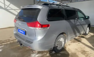 Toyota Sienna 2013 года за 14 000 000 тг. в Кызылорда