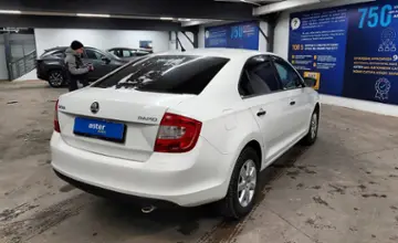 Skoda Rapid 2013 года за 3 800 000 тг. в Астана фото 3