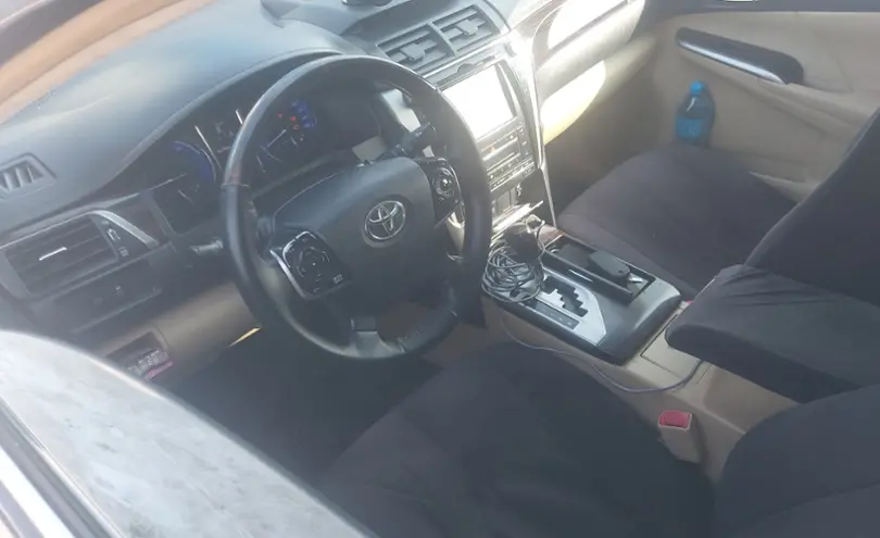 Toyota Camry 2015 года за 9 500 000 тг. в Алматы фото 5