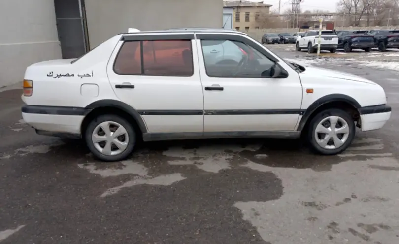 Volkswagen Vento 1992 года за 1 000 000 тг. в Тараз фото 4