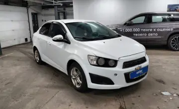 Chevrolet Aveo 2014 года за 4 000 000 тг. в Астана фото 2