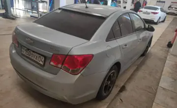 Chevrolet Cruze 2013 года за 3 000 000 тг. в Актобе фото 4