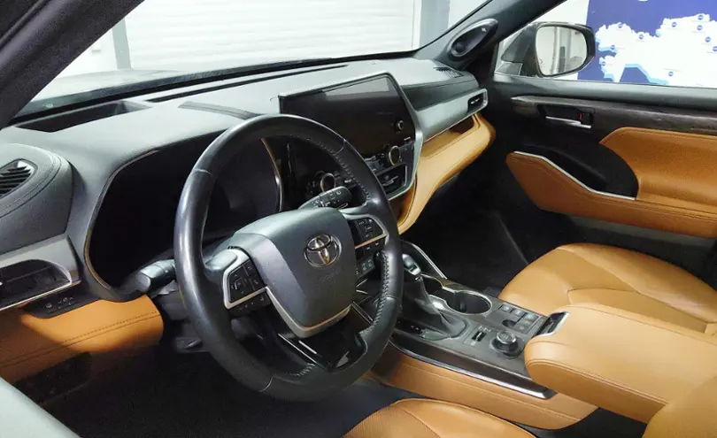 Toyota Highlander 2023 года за 36 000 000 тг. в Астана фото 5