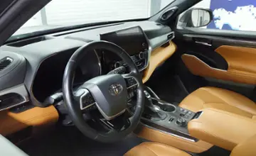 Toyota Highlander 2023 года за 36 000 000 тг. в Астана фото 5