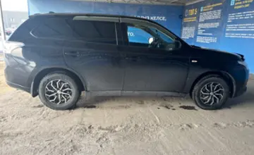 Mitsubishi Outlander 2014 года за 7 500 000 тг. в Алматы фото 4